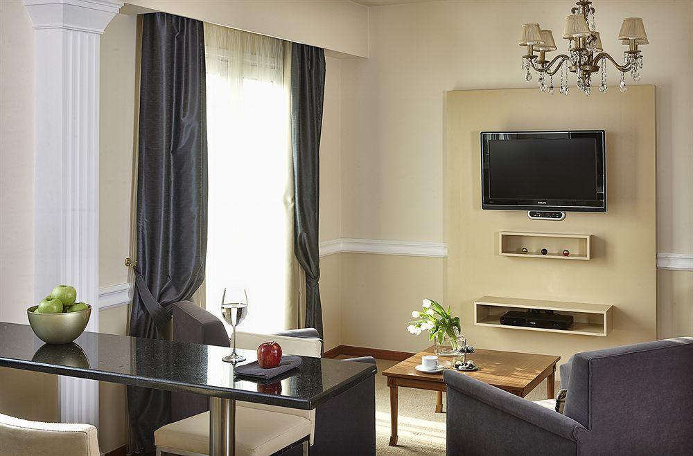 Ava Hotel And Suites Athens Ngoại thất bức ảnh