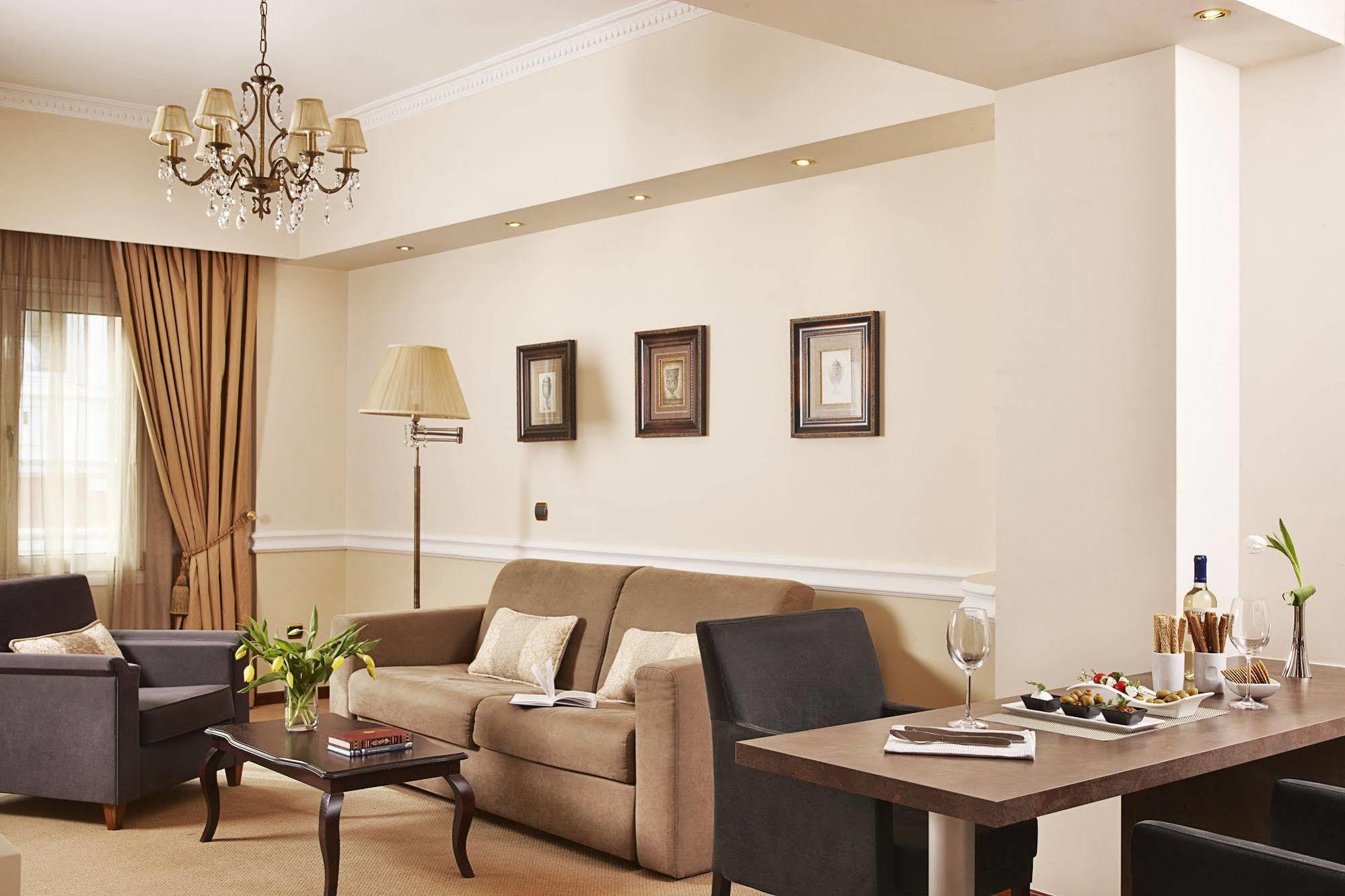 Ava Hotel And Suites Athens Ngoại thất bức ảnh